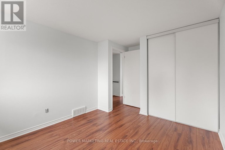 28583636/1631-saxony-crescent/pineview/ottawa/ontario/K1B5K8_24
