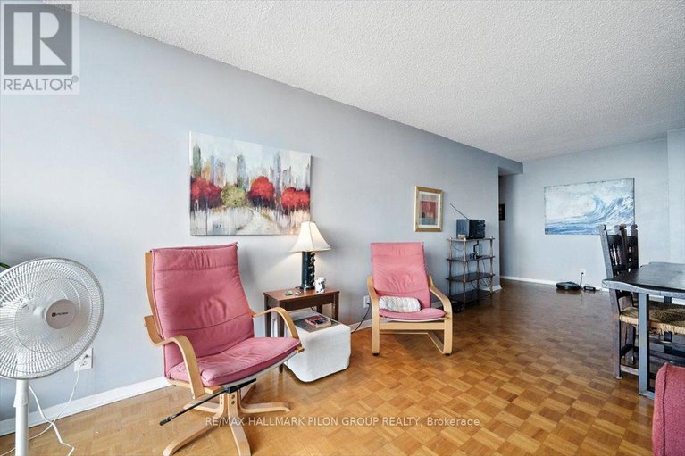28745309/1503-505-st-laurent-boulevard/viscount-alexander-park/ottawa/ontario/K1K3X4_9