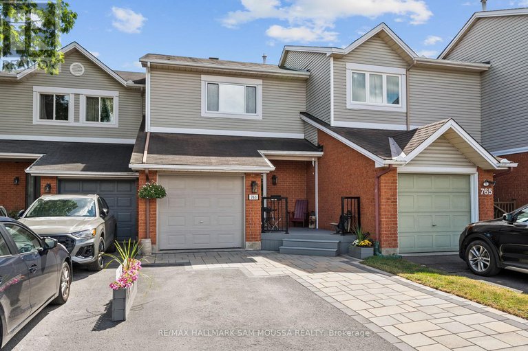 28791611/763-hancock-crescent/fallingbrookridgemount/ottawa/ontario/K4A3N1_1