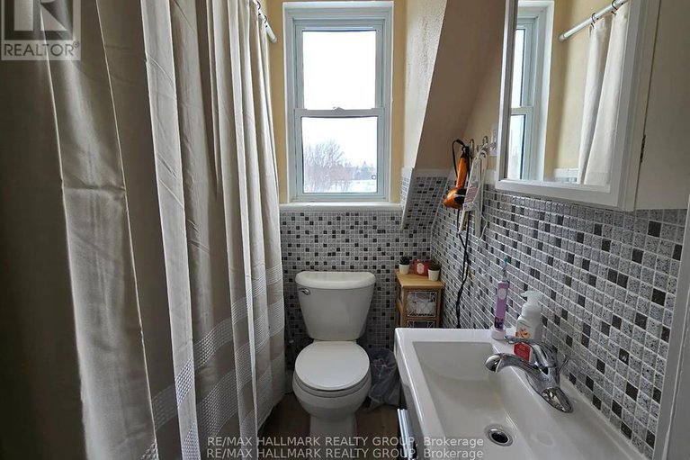 29084632/7122-bank-street/osgoode-twp-north-of-reg-rd-6/ottawa/ontario/K0A2P0_16