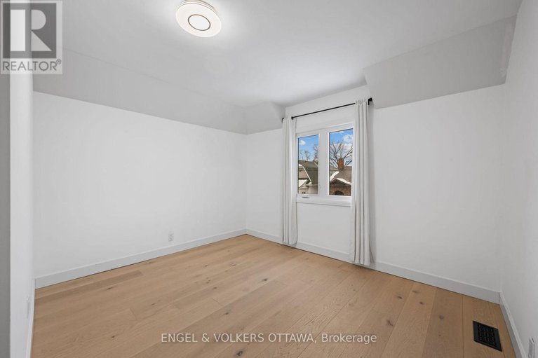 29282024/22-harvard-avenue/old-ottawa-south/ottawa/ontario/K1S4Z3_22