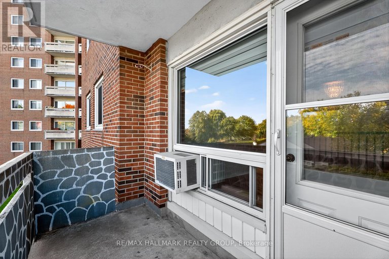 28916284/304-915-elmsmere-road/beacon-hill-south/ottawa/ontario/K1J8H8_20