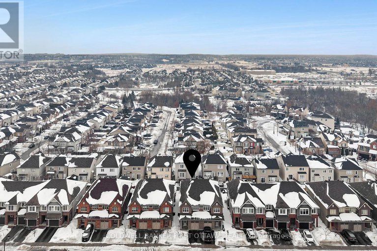 29384560/426-warmstone-drive/stittsville-north/ottawa/ontario/K2S0W2_42