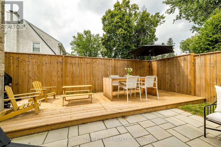 28678296/1995-lenester-avenue/mckellar-heightsglabar-park/ottawa/ontario/K2A1K4_44
