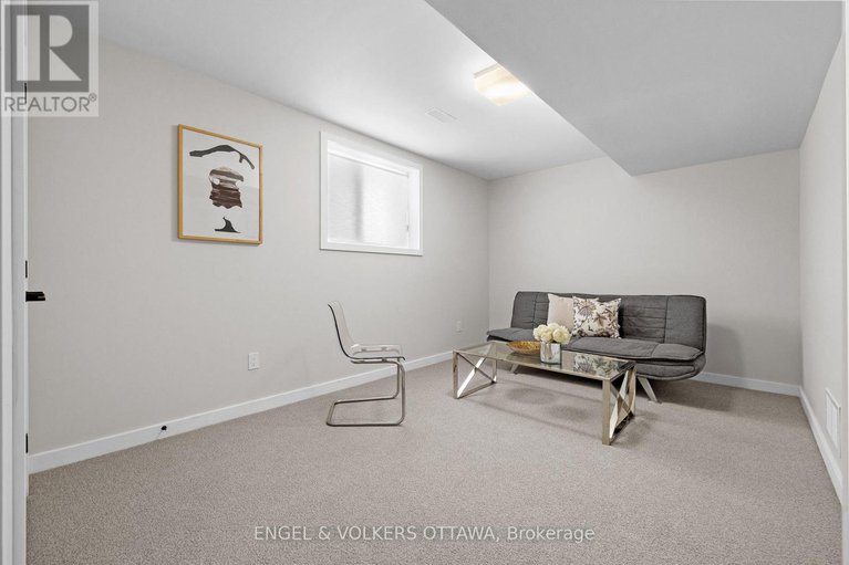 29402530/126-orchestra-way/riverside-southgloucester-glen/ottawa/ontario/K4M0R5_35