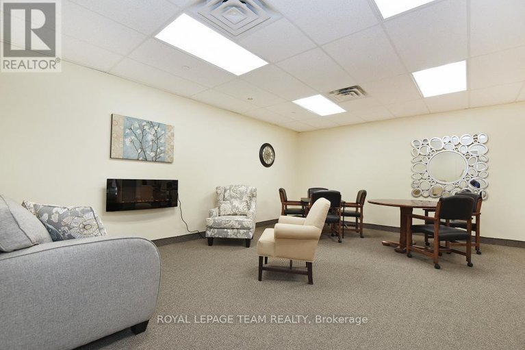 28892273/113-2951-riverside-drive/mooneys-bayriverside-park/ottawa/ontario/K1V8W6_36