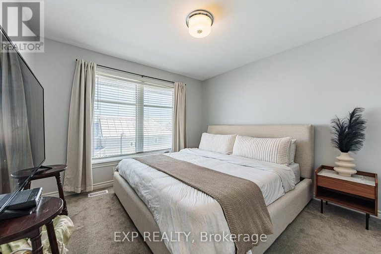 29578739/215-pastel-way/half-moon-bay/ottawa/ontario/K2J6M8_11