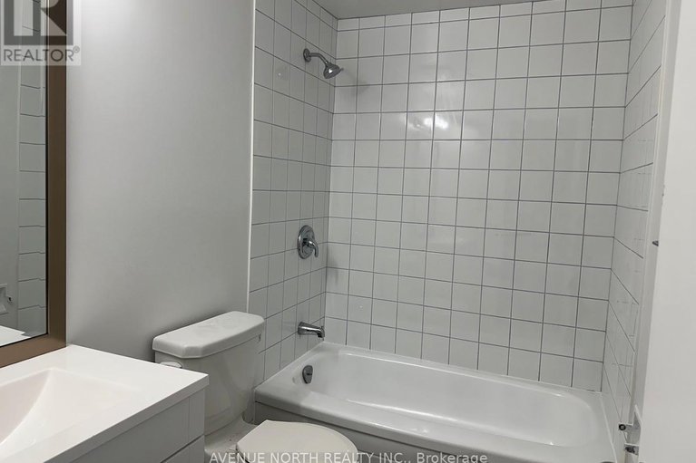 28858840/1790-dondale-st-street/pineview/ottawa/ontario/K1B5H8_20