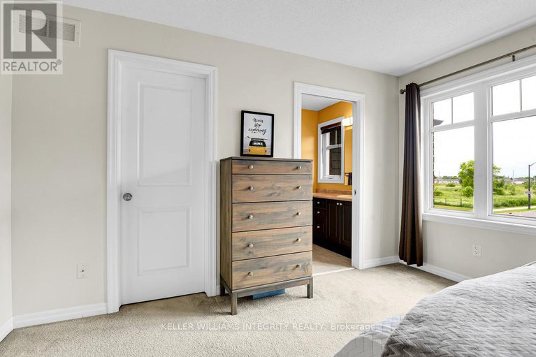 28498842/101-hawkeswood-drive/riverside-southgloucester-glen/ottawa/ontario/K4M0C1_18