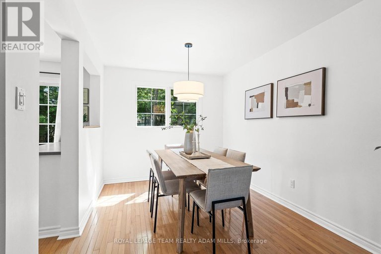 28517736/1205-st-moritz-court/convent-glen-north/ottawa/ontario/K1C2B2_9