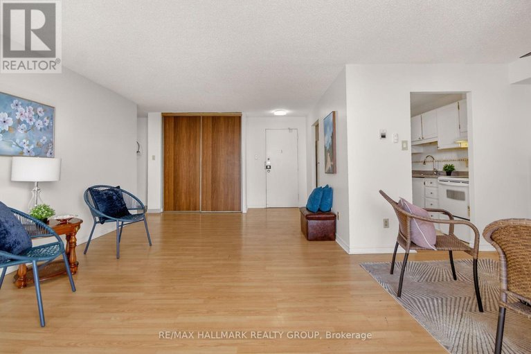 29157375/1001-665-bathgate-drive/carson-meadows/ottawa/ontario/K1K3Y4_9