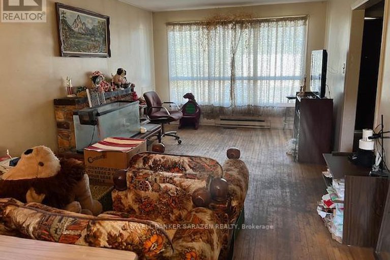 28956687/1274-woodroffe-avenue/kenson-park/ottawa/ontario/K2C2T6_3