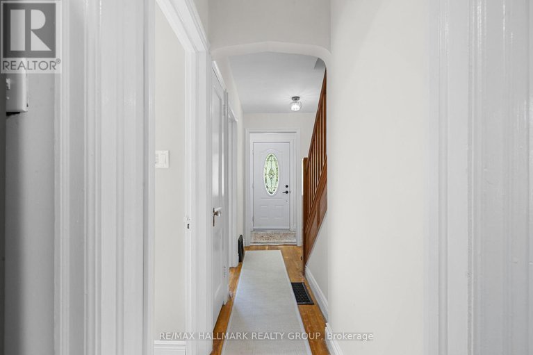 28882638/337-hinton-avenue-s/civic-hospital/ottawa/ontario/K1Y1A4_18