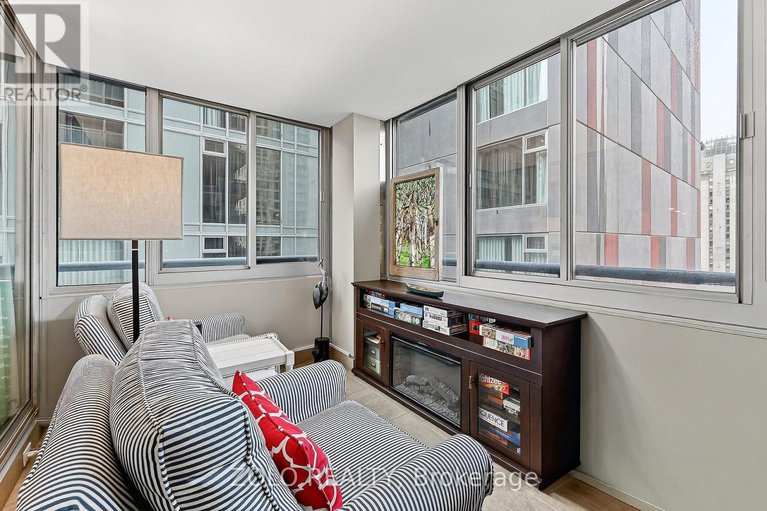 29013246/1101-160-george-street/lower-townbyward-market/ottawa/ontario/K1N9M2_22