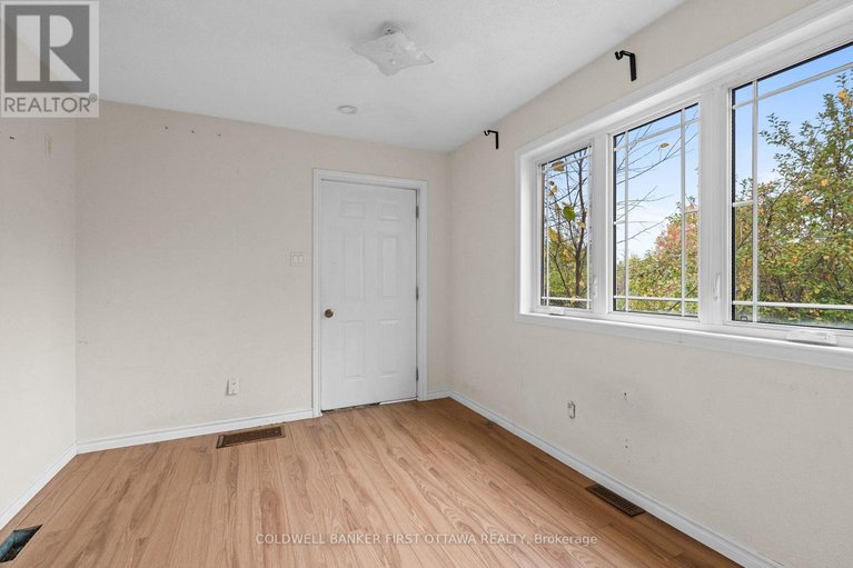 29039126/173-knoxdale-road/manordale/ottawa/ontario/K2G1B1_20