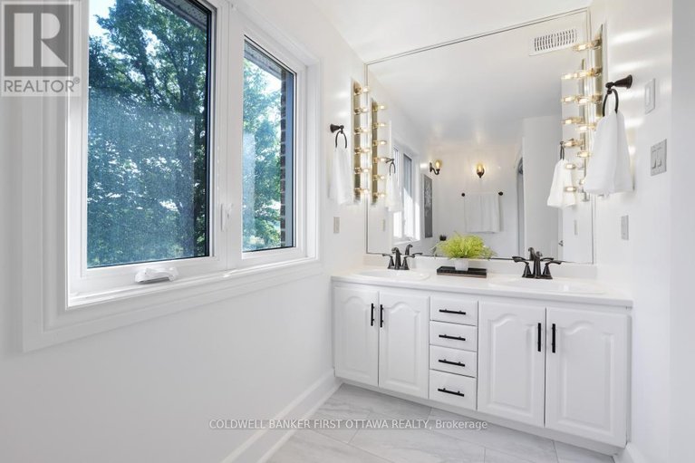 29229710/1921-ramsay-concession-11a-concession-e/mississippi-mills-ramsay-twp/mississippi-mills/ontario/K0A1A0_27