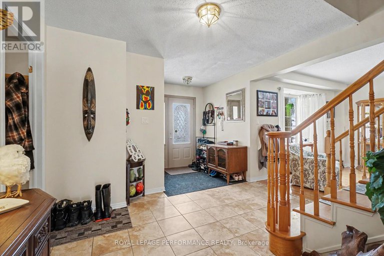 29402069/734-merkley-drive/fallingbrookpineridge/ottawa/ontario/K4A2T8_4