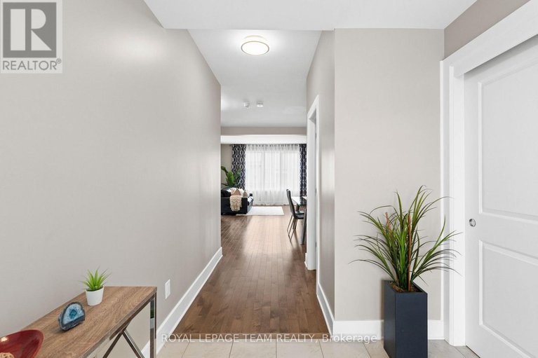 28459727/24-knockaderry-crescent/half-moon-bay/ottawa/ontario/K2J6H2_8