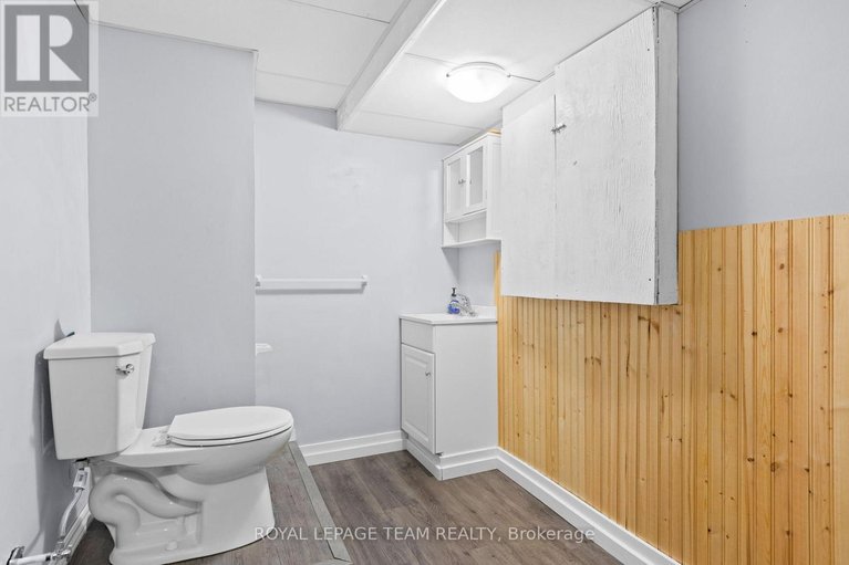 29585057/6356-mary-jane-crescent/chateauneuf/ottawa/ontario/K1C3C2_36