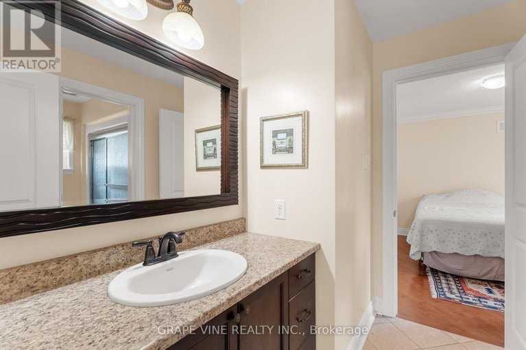 28599079/313-eckerson-avenue/stittsville-south/ottawa/ontario/K2S0K8_36