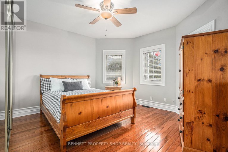 28600235/22-ashwood-crescent/meadowlandscrestview/ottawa/ontario/K2G2S8_24