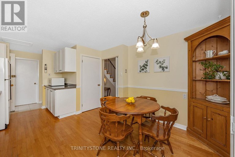28500513/7-pulford-crescent/bayshore/ottawa/ontario/K2B6L6_17