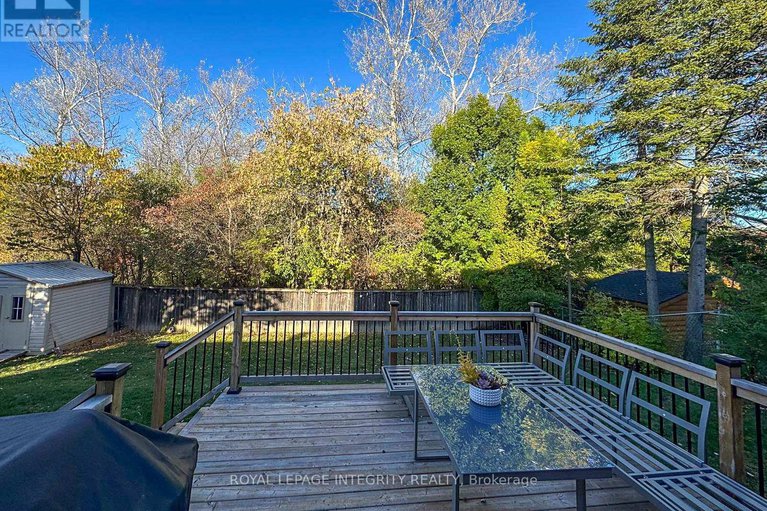 28979625/1055-plante-drive/hunt-clubwestern-community/ottawa/ontario/K1V9E5_32