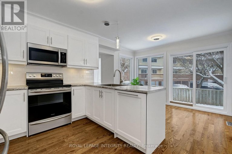 29232171/2177-lenester-avenue/mckellar-heightsglabar-park/ottawa/ontario/K2A4A9_9