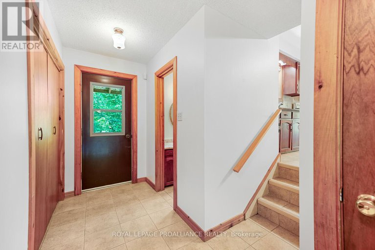 28720304/3050-merwin-lane/augusta-twp/augusta/ontario/K0E1T1_16