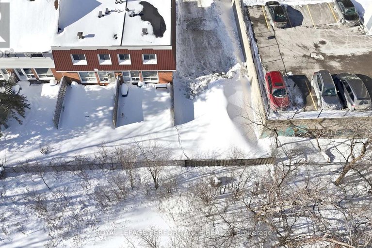 29371477/94-249-romulus-private/carson-meadows/ottawa/ontario/K1K3Y2_21
