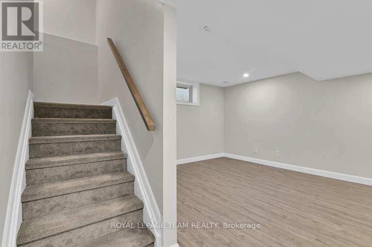 28851206/69-duncanville-street/village-of-russell/russell/ontario/K4R0E9_27
