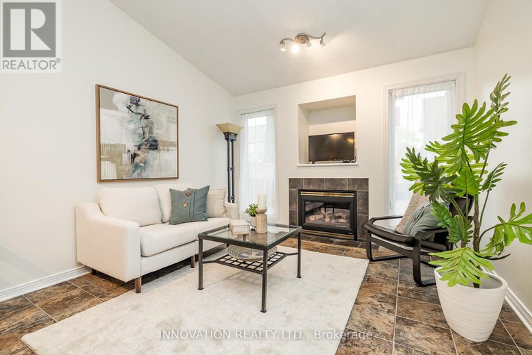 28367280/4308-wildmint-square/riverside-southgloucester-glen/ottawa/ontario/K1V1N4_17