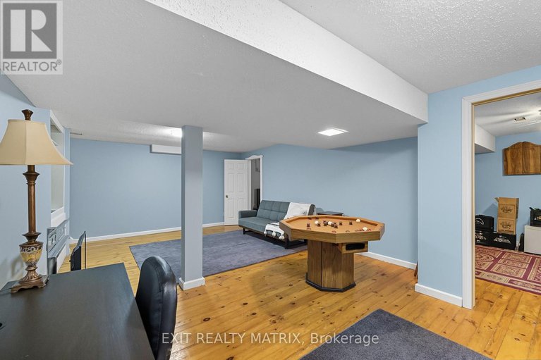 29256598/159-dunlop-crescent/village-of-russell/russell/ontario/K4R1B3_30