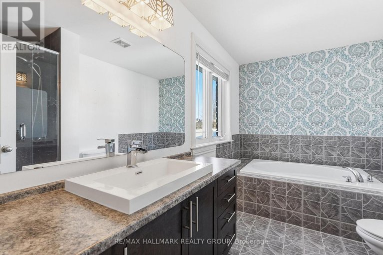 29319588/109-thivierge-court/town-of-rockland/clarence-rockland/ontario/K4K0E7_24