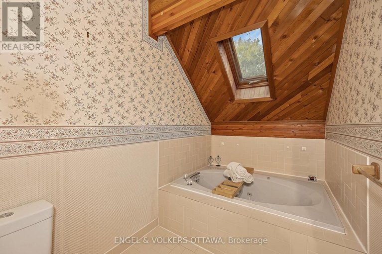 29610476/791-rock-road/north-grenville-twp-kemptville-south/north-grenville/ontario/K0G1S0_17