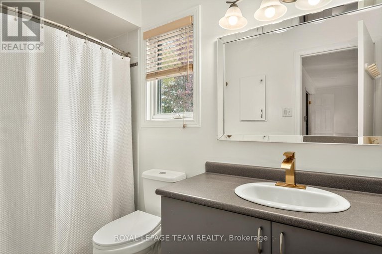 29034997/77-armagh-way/longfields/ottawa/ontario/K2J4C1_24