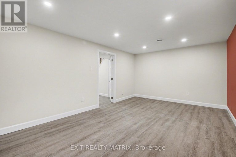 29672750/b-1468-heatherington-road/heron-gateindustrial-park/ottawa/ontario/K1V6S1_5