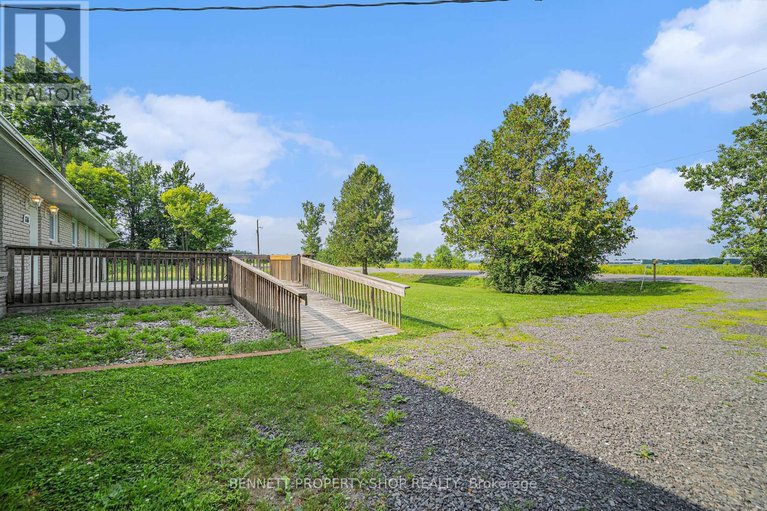 28613601/3316-gregoire-road/osgoode-twp-east-incl-kenmore/ottawa/ontario/K4R1E5_28
