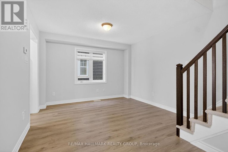 29224104/232-clintonia-street/emerald-meadowstrailwest/ottawa/ontario/K2V0K6_25