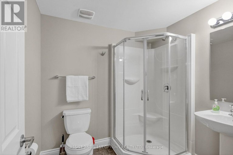 29201678/355-twilight-avenue/village-of-russell/russell/ontario/K4R0E3_29