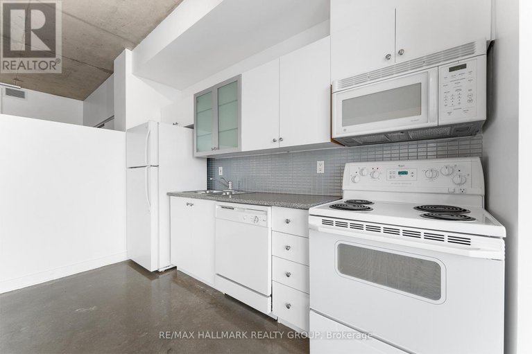 29240136/903-180-york-street/lower-townbyward-market/ottawa/ontario/K1N1J6_23