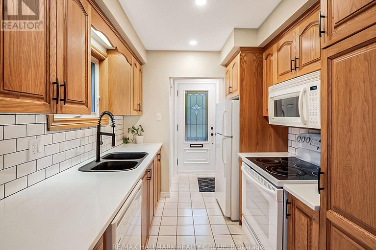 29075459/2077-lemay-crescent/elmvale-acresurbandale/ottawa/ontario/K1G2X5_8