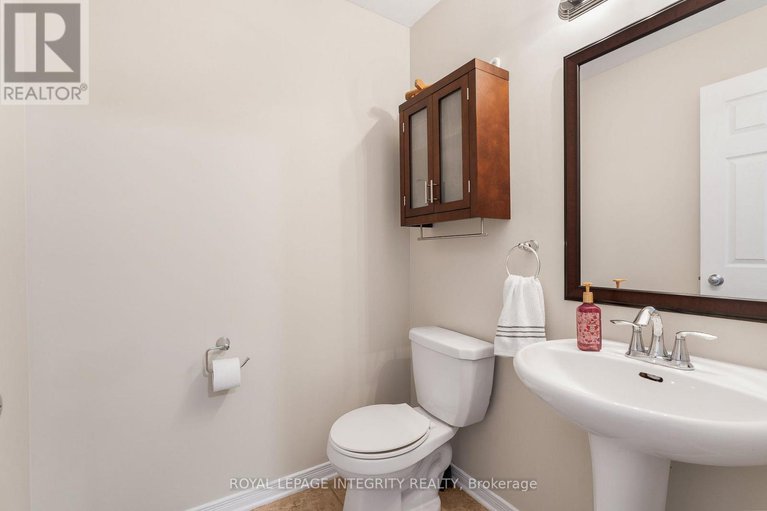 29054392/216-eliot-street/town-of-rockland/clarence-rockland/ontario/K4K0E6_5