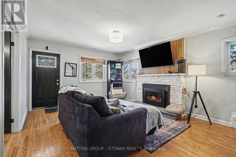 29360559/90-withrow-avenue/meadowlandsst-claire-gardens/ottawa/ontario/K2G2J5_11