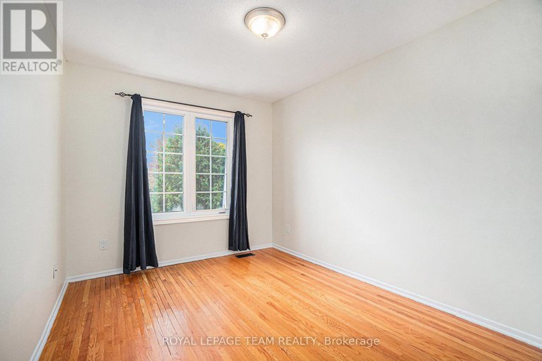 28899633/218-440-kintyre-private/carleton-square/ottawa/ontario/K2C3M9_15