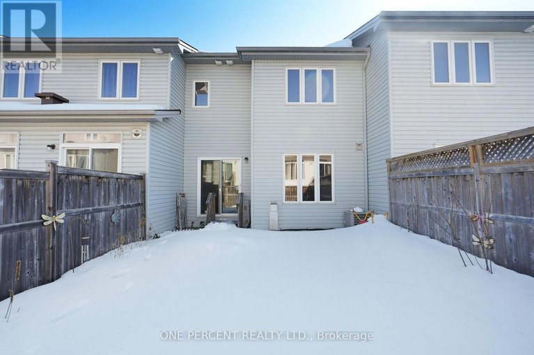 29436561/209-rolling-meadow-crescent/mer-bleuebradley-estatesanderson-park/ottawa/ontario/K1W0B1_34