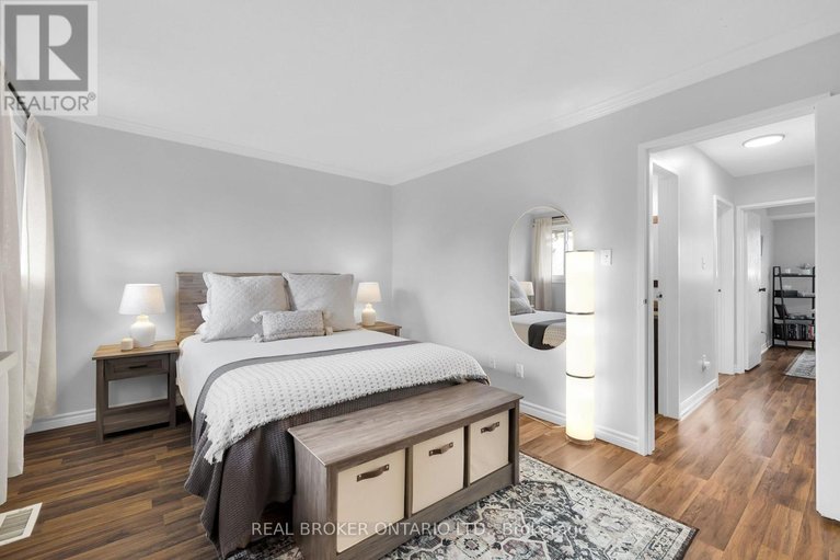 29578389/101-mcclintock-way/katimavik/ottawa/ontario/K2L2A5_16