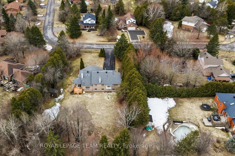 29629893/6584-harvest-grove-drive/greely/ottawa/ontario/K4P1E9_46