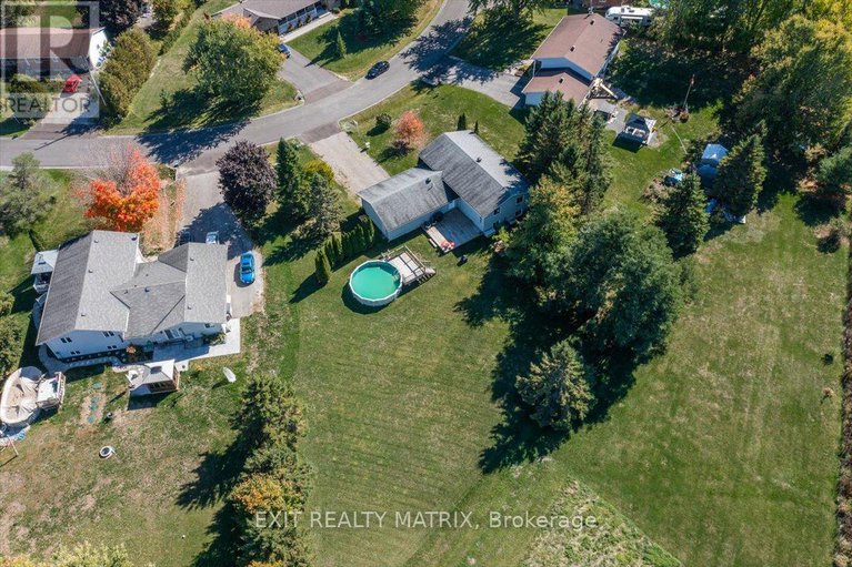 28971958/8089-laurie-lane-s/metcalfe/ottawa/ontario/K0A2P0_32