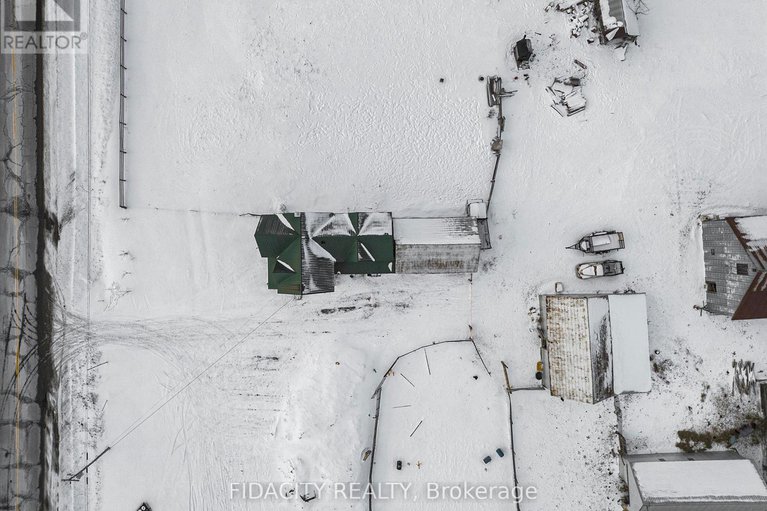 28628376/5046-carp-road/fitzroy-ward-south-east/ottawa/ontario/K0A2H0_37